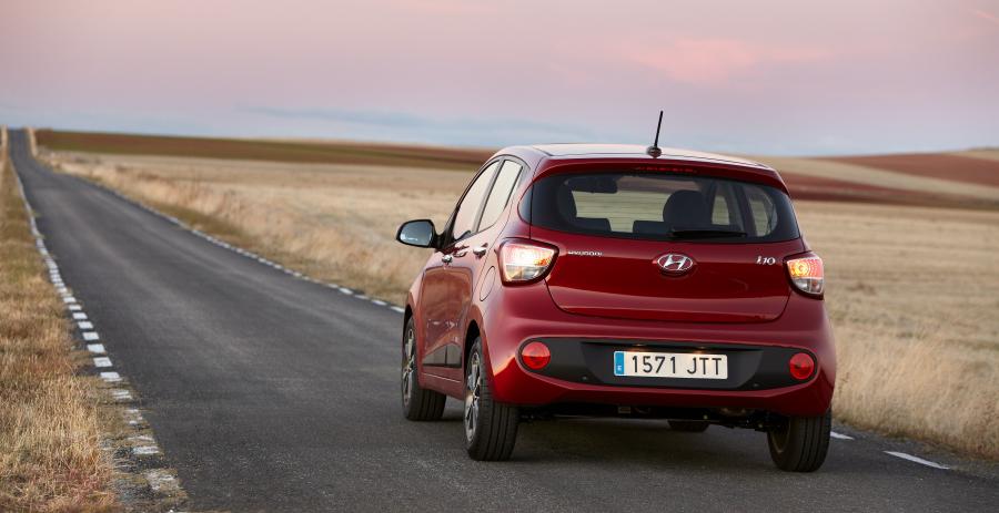 Hyundai i10 2016 года  (фото 16 из 42)